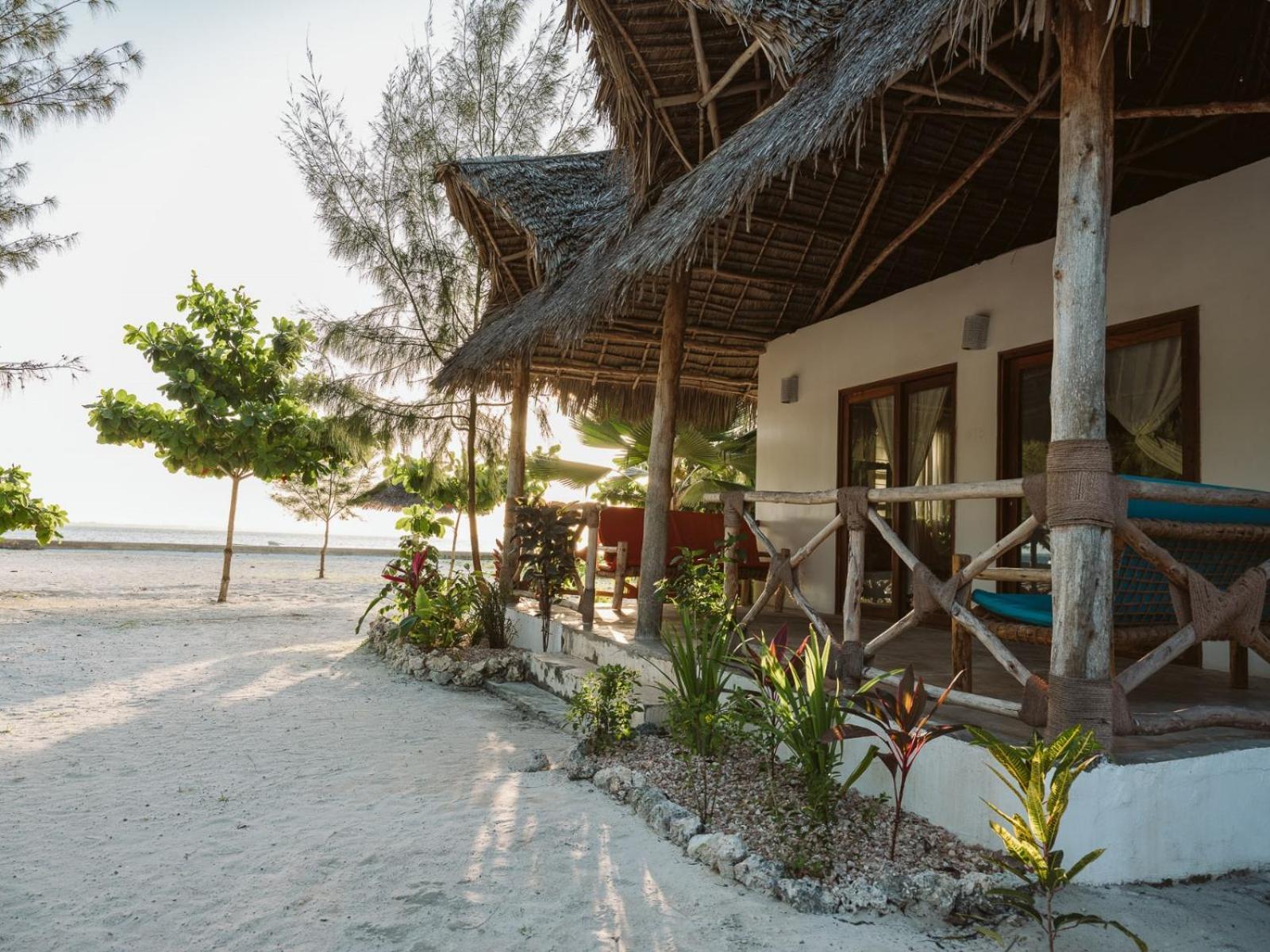 Bahati Sunset Bungalows Michamvi Экстерьер фото